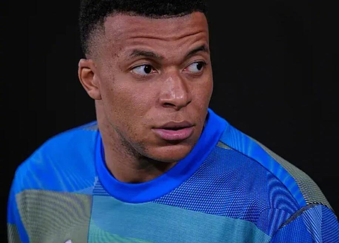 皇马医疗误诊姆巴佩左膝伤情引争议