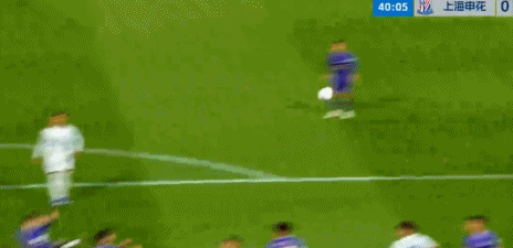 中超第4轮津门虎点球破门引争议 裁判判罚遭质疑