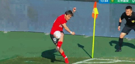 中超第4轮津门虎点球破门引争议 裁判判罚遭质疑